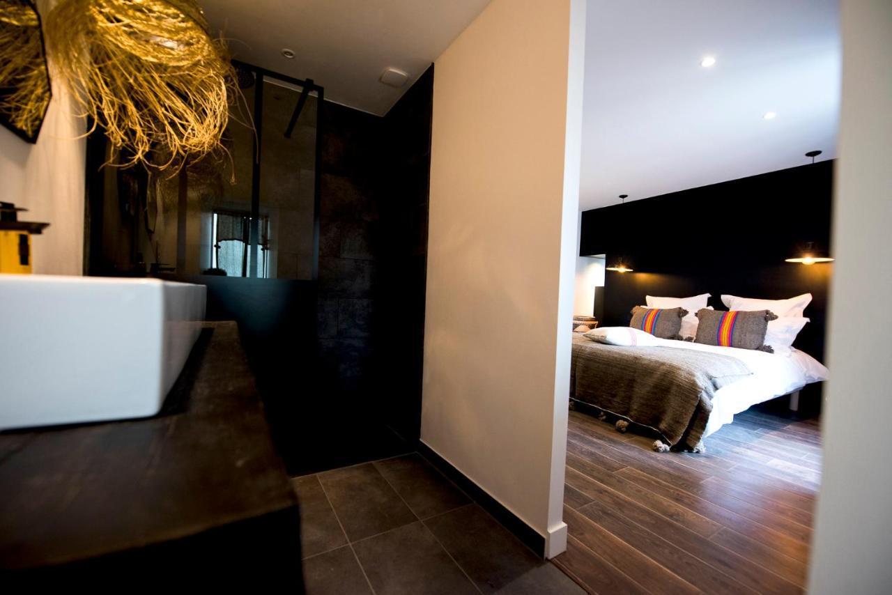 La Petite Valise Hotel Ploudalmezeau Bagian luar foto