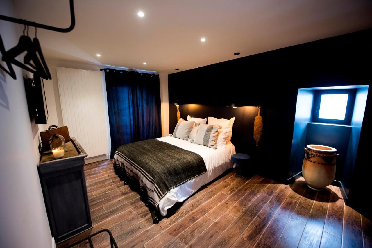 La Petite Valise Hotel Ploudalmezeau Bagian luar foto