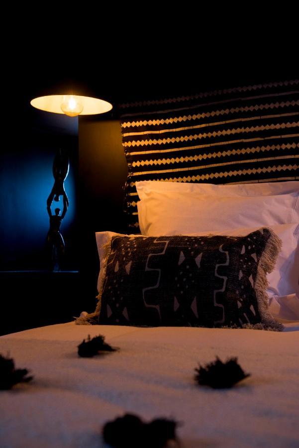 La Petite Valise Hotel Ploudalmezeau Bagian luar foto