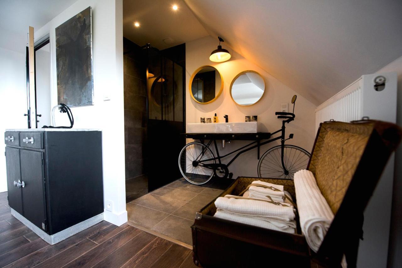 La Petite Valise Hotel Ploudalmezeau Bagian luar foto