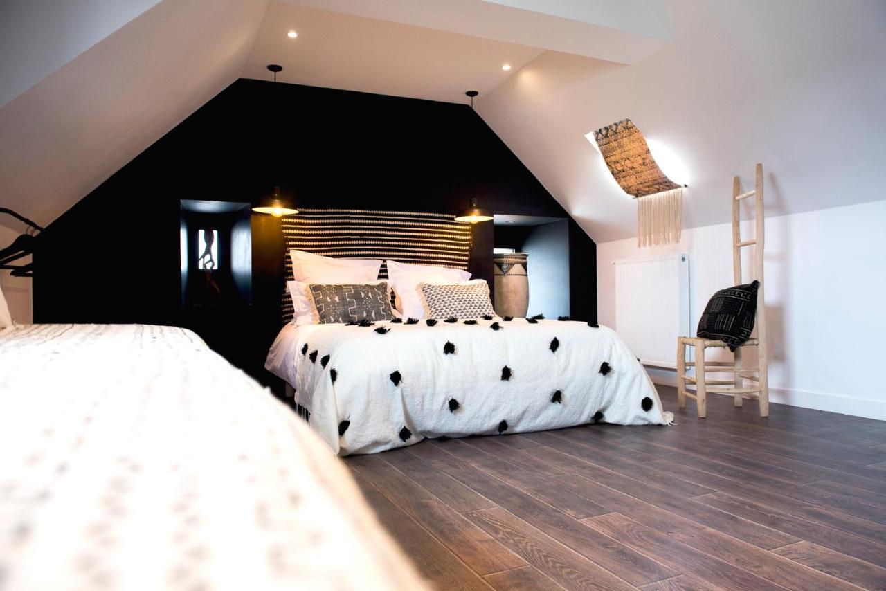 La Petite Valise Hotel Ploudalmezeau Bagian luar foto
